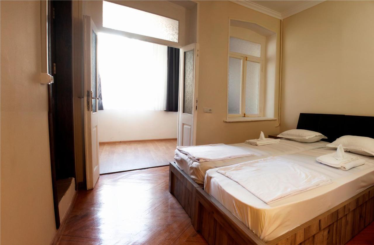 Hotel Tiflis Garden Exterior foto