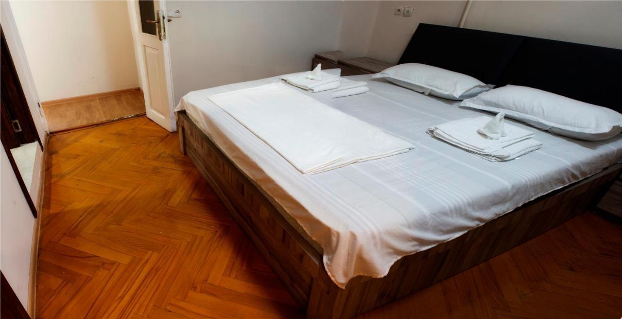 Hotel Tiflis Garden Exterior foto